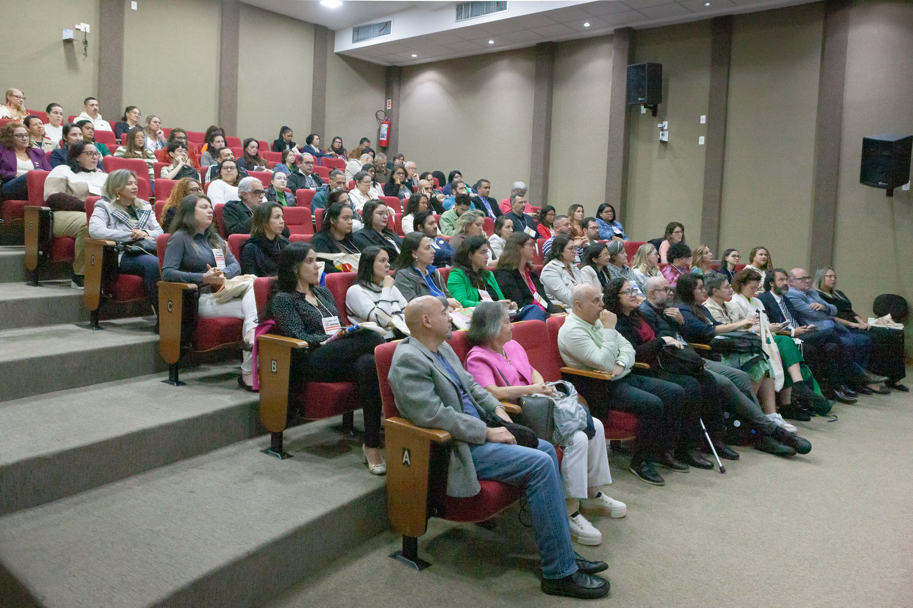 Auditório no III Encontro da Rede Brasileira de Repositórios Digitais, em julho de 2025.