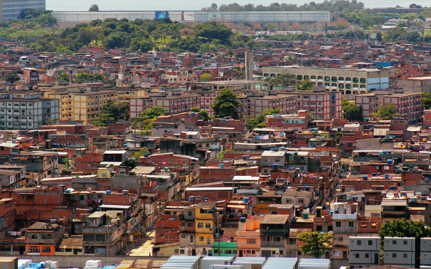 Vista de uma favela na zona norte do Rio de Janeiro. Foto: Raul Santana/Fiocruz Imagens..
