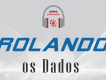 Imagem de divulgação do podcast, com fone de ouvido, escrito Rolando os Dados, em fundo cinza.