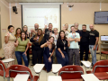 Foto da equipe participante da roda de conversa, na sala Multimídia do Icict.