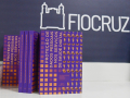 Livro lançado durante o seminário tem entre os organizadores o ex-diretor e pesquisador do Icict, Rodrigo Murtinho. Foto: Peter Ilicciev Livro lançado durante o seminário tem entre os organizadores o ex-diretor e pesquisador do Icic, Rodrigo Murtinho. Foto: Peter Ilicciev