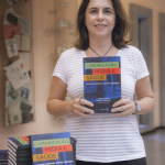 Cristiane d´Avila, uma das organizadoras do livro "Comunicação, Mídia e Saúde" - Foto: Raquel Portugal (Multimeios/Icict/Fiocruz)
