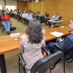 Palestrantes do evento e auditório - Fotos: Marcelo Queiroz (Nerj/Ministério da Saúde)