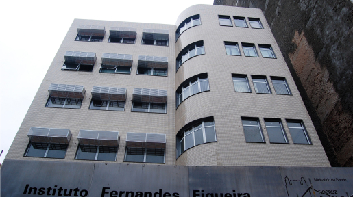 Fachada do prédio do IFF
